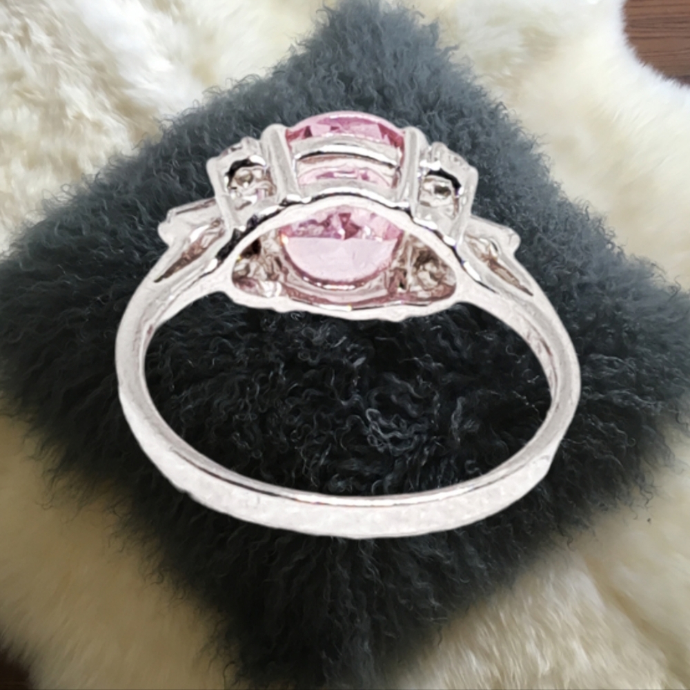 Pink Sapphire Sterling Silver Ring with 3 CZ Stones on Each Side. Size 8 NWOT - Picture 4 of 6